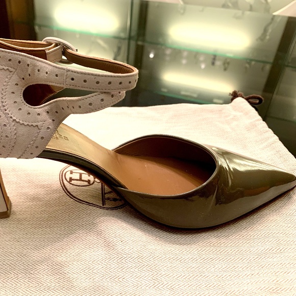 Hermes Classic Bicolour suede & leather broguing heeled pumps EU 39 - Picture 5 of 8